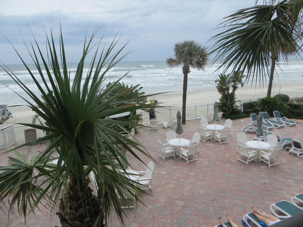 Days Inn By Wyndham Daytona Oceanfront Daytona Beach Exterior foto